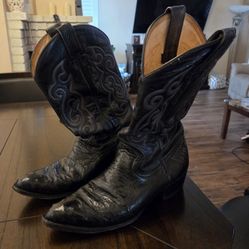 Austrich Black Boots