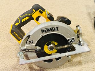 DeWalt DCS570 7-1/4” XR Brushless Cordless Circular Saw + 5Ah Battery + FastCharger + 2 Diablo Blades