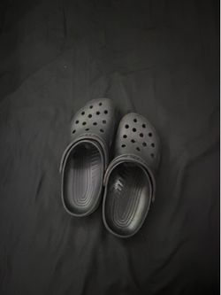 crocs size 11