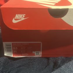 Nike Vomero 5s