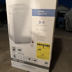 Insignia Portable Air Conditioner 8000 BTU – Great Condition