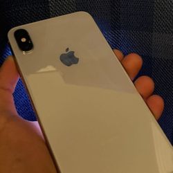 Unlocked iPhone XS 64Gb Excellent condition