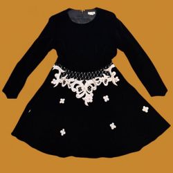 Vintage Christmas Black Velvet Dress With White Embellishments 