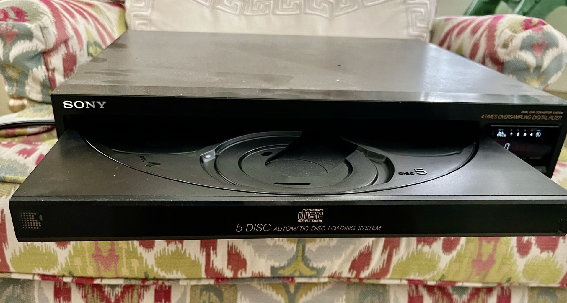 VINTAGE SONY 5-DISK AUTOMATIC DISC LOADING SYSTEM 	 