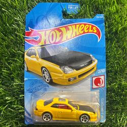 Hot Wheels 1998 Honda Civic Si yellow diecast car #HotWheels #DiecastCars