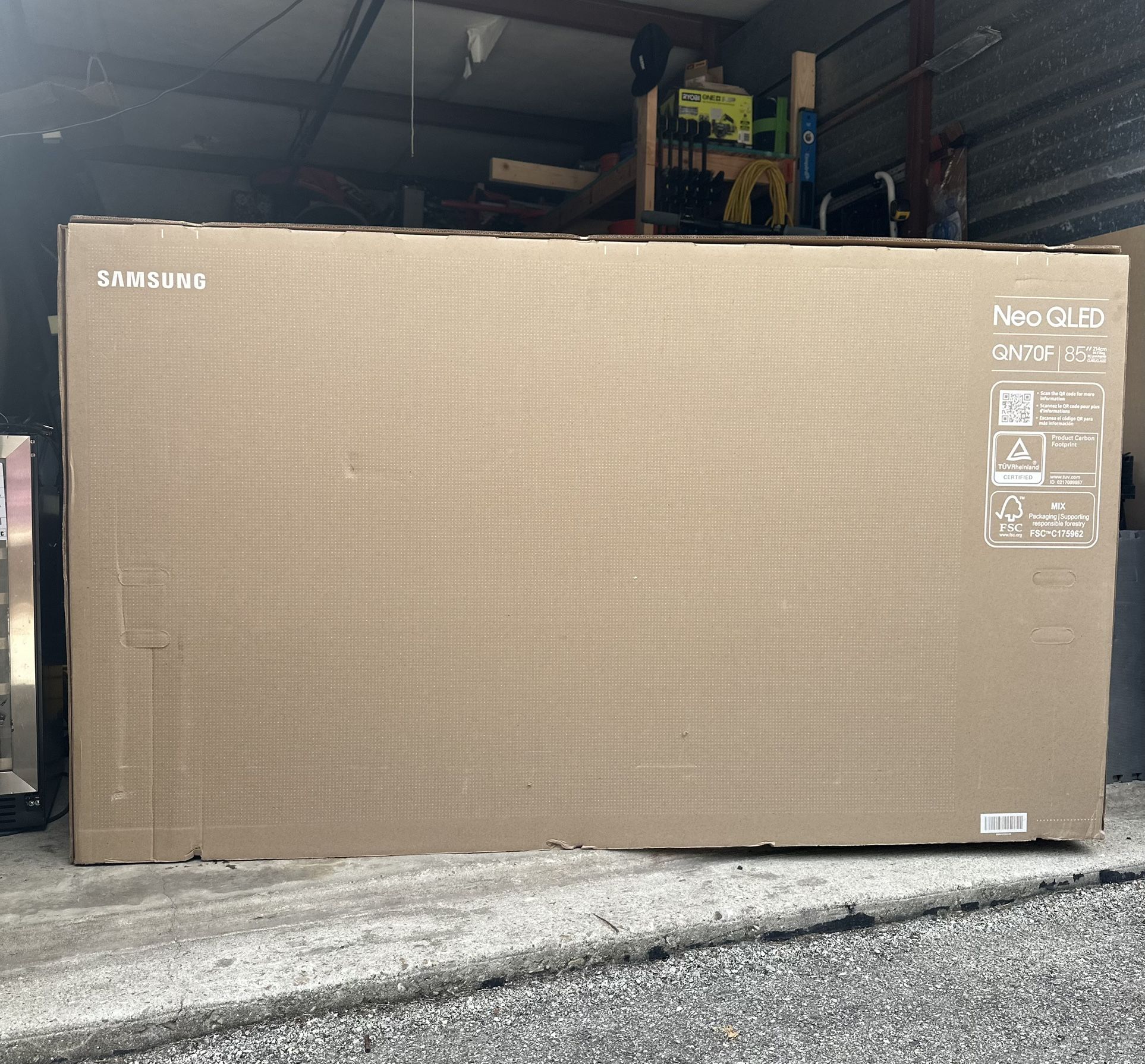 Samsung 85” Smart TV QN70F