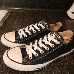 Converse mens 7 Good  Condition 
