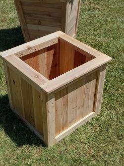 Cedar Planter Box Beautiful For SALE