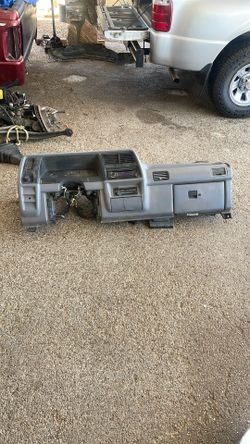 Ford Ranger Dashboard (Parts)