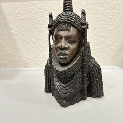 Finely Carved African Bust, Nigeria West Africa circa 1930s