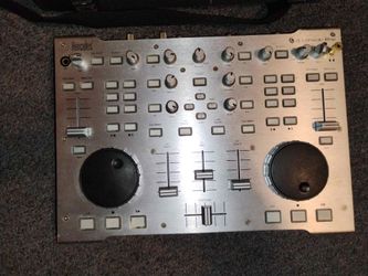 Hercules DJ Console Rmx with Official Gig Bag
