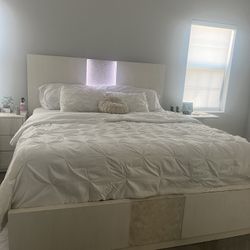 King LED Bedroom Set