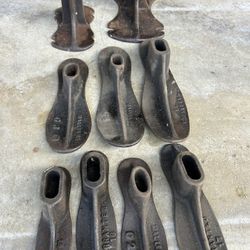2 Antique Cobbler Shoe Stand With 7 Forms Malleable 
