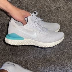 Nike Epic React Flyknit 2