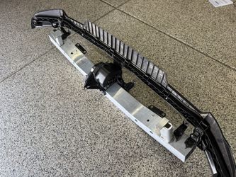 2025 Toyota Tundra Front Bumper Reinforcement And Spoiler With Motor