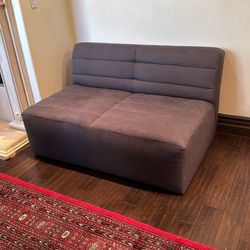 6 Piece Sectional Couch (plus 2 Ottomans)