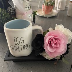 Rae Dunn Egg Hunting Mug