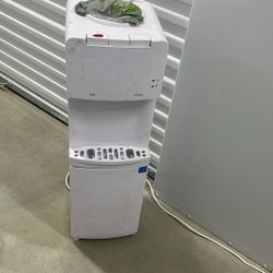 Water Dispenser