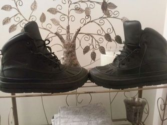 Nike acg boots