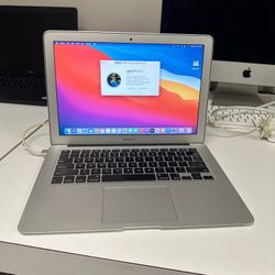 Apple 13” 2015 MacBook Air 1.6ghz Core i5 8gb RAM 256gb Flash macOS Bug Sur 