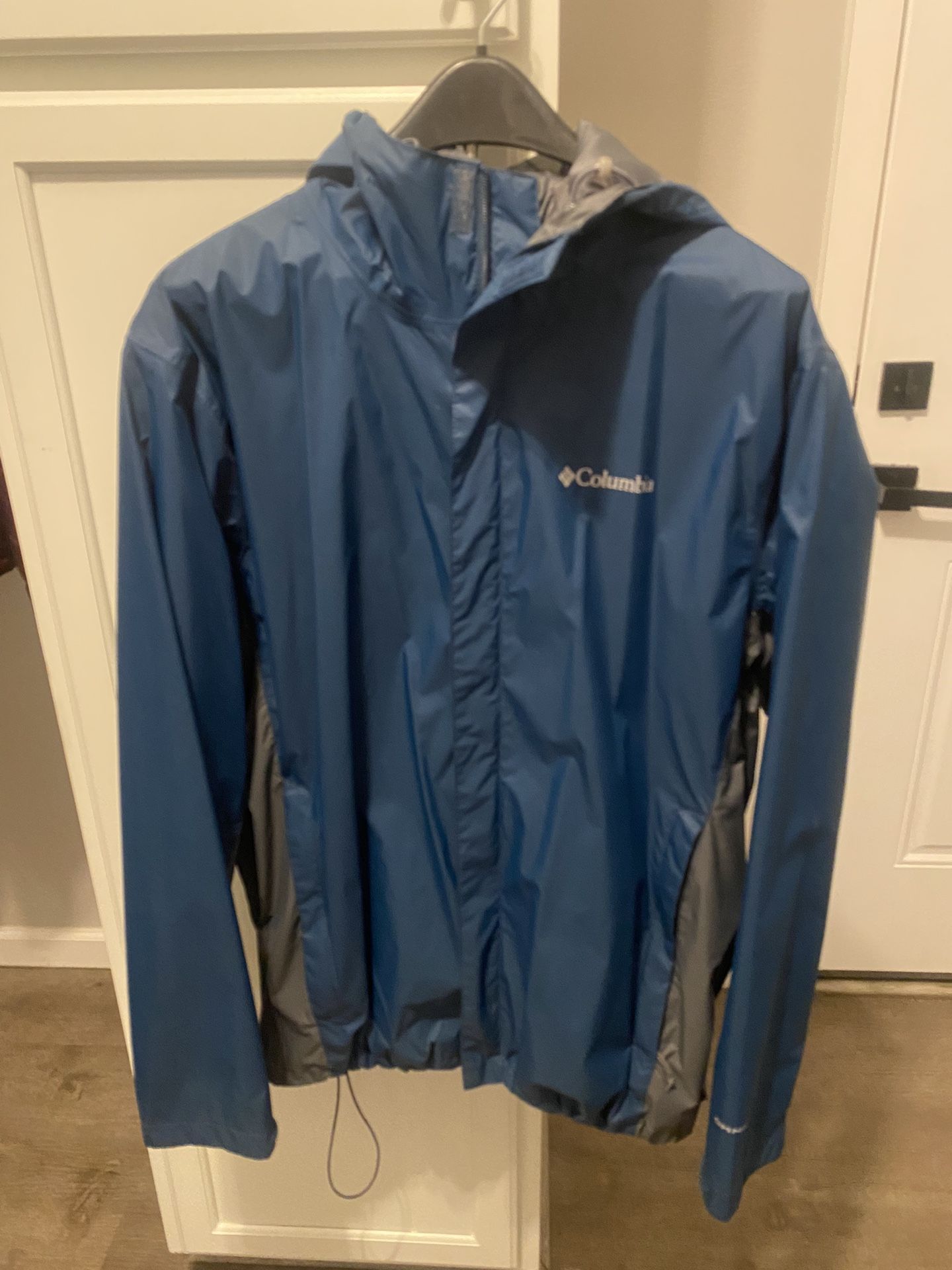 Large Columbia Rain Jacket
