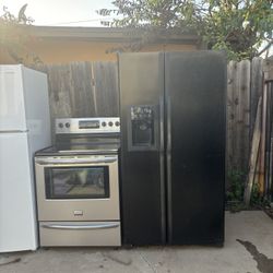 Fridge Brand General Electric And Estainles Steel Stove Brand Frigidaire Everything Works Great With 2 Months Warranty 