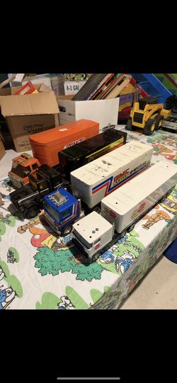 Vintage Toy Semi Trucks & Construction Vehicles Lot (Structo, GMC, Assorted)