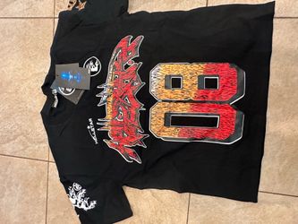 Medium hellstar tee