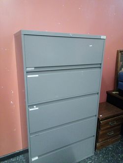 Large filing l e cabinets -2