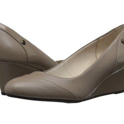LifeStride Women's Dreams Pump Wedge , Stone, 10 W US NIB New In Box