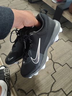 Trout Baseball Cleats