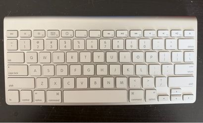Apple Wireless Bluetooth Keyboard