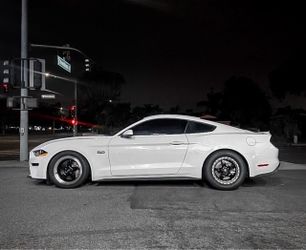 Mustang drag pack