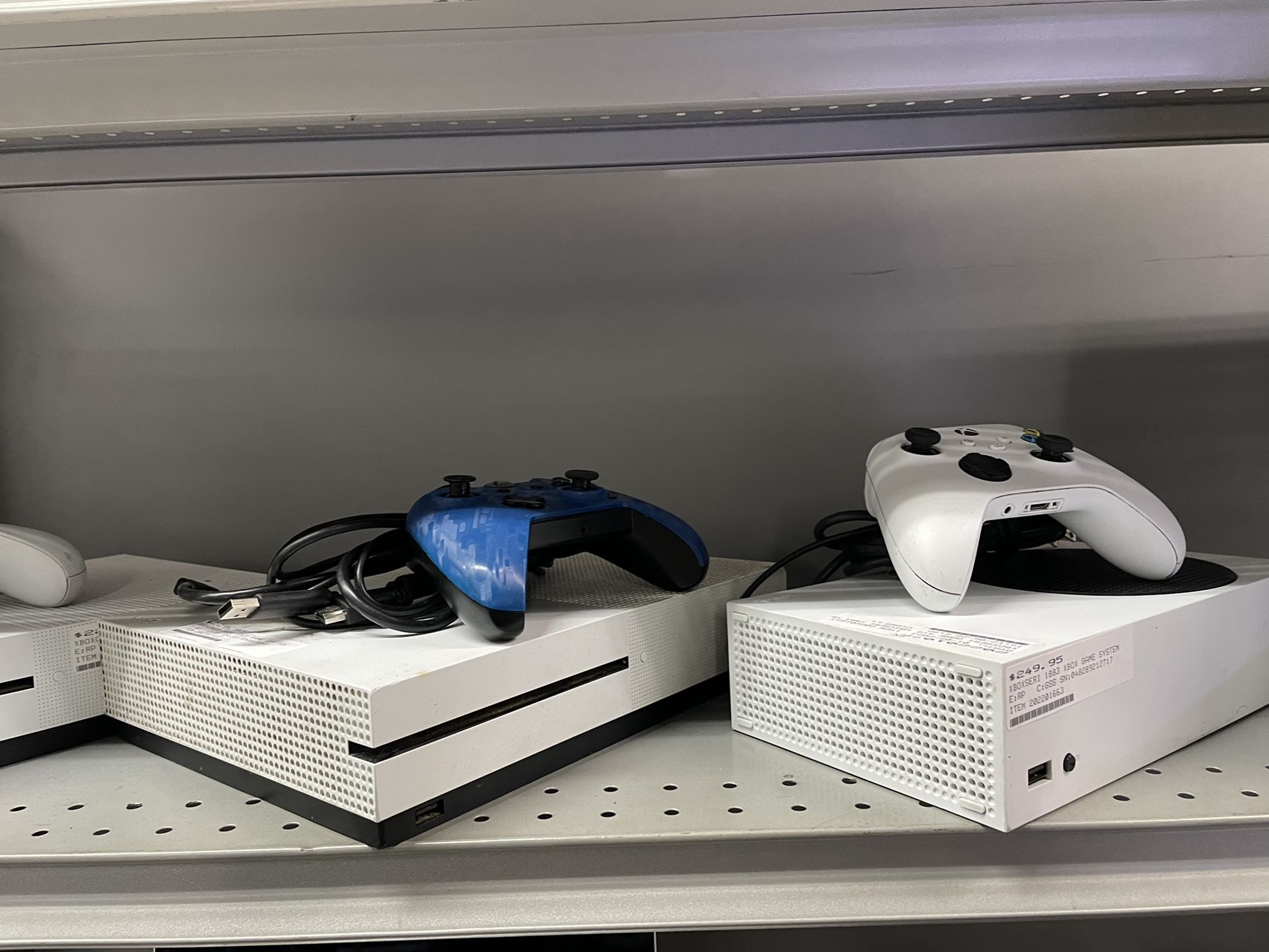 Used Xboxone S Model: 1681 Game System With Remote