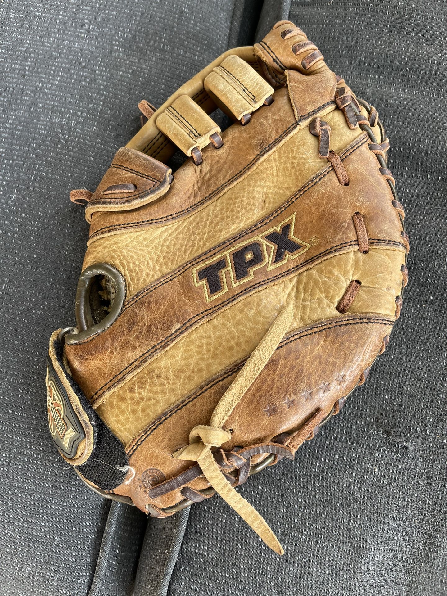 LOUISVILLE 1st BASE MITT
