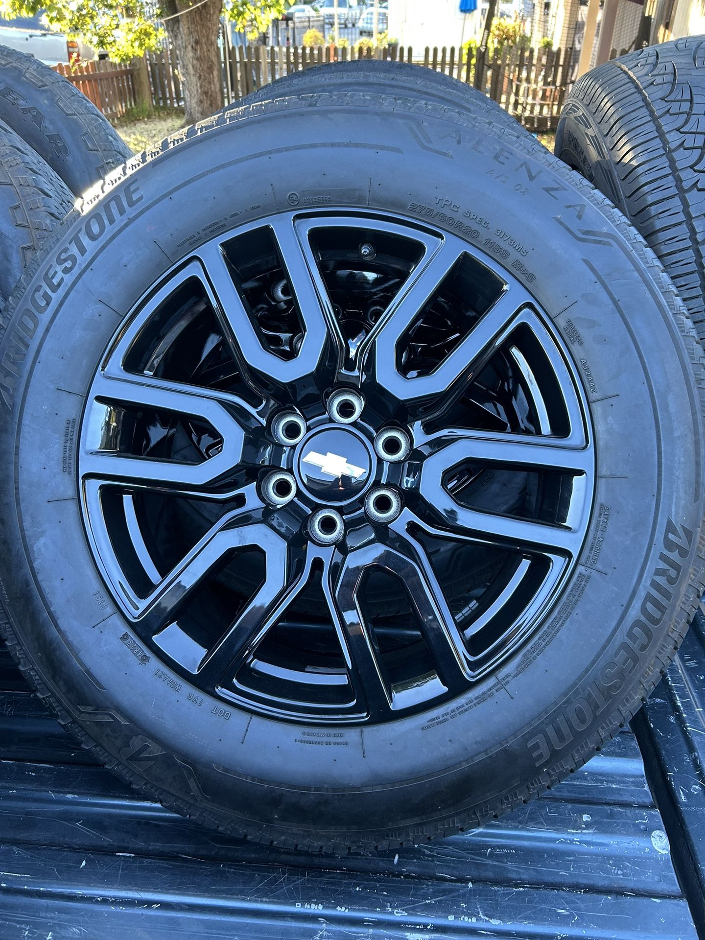 20 inch oem at4 gm gmc chevy 6 lug 6x5.5 stock wheels