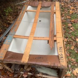Vintage Bath Tub 