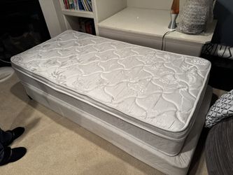 Twin Mattresses & boxsprings