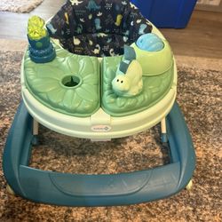 Baby Dino Walker