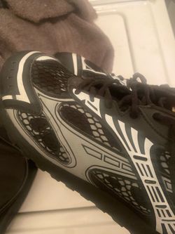 Black bottegas