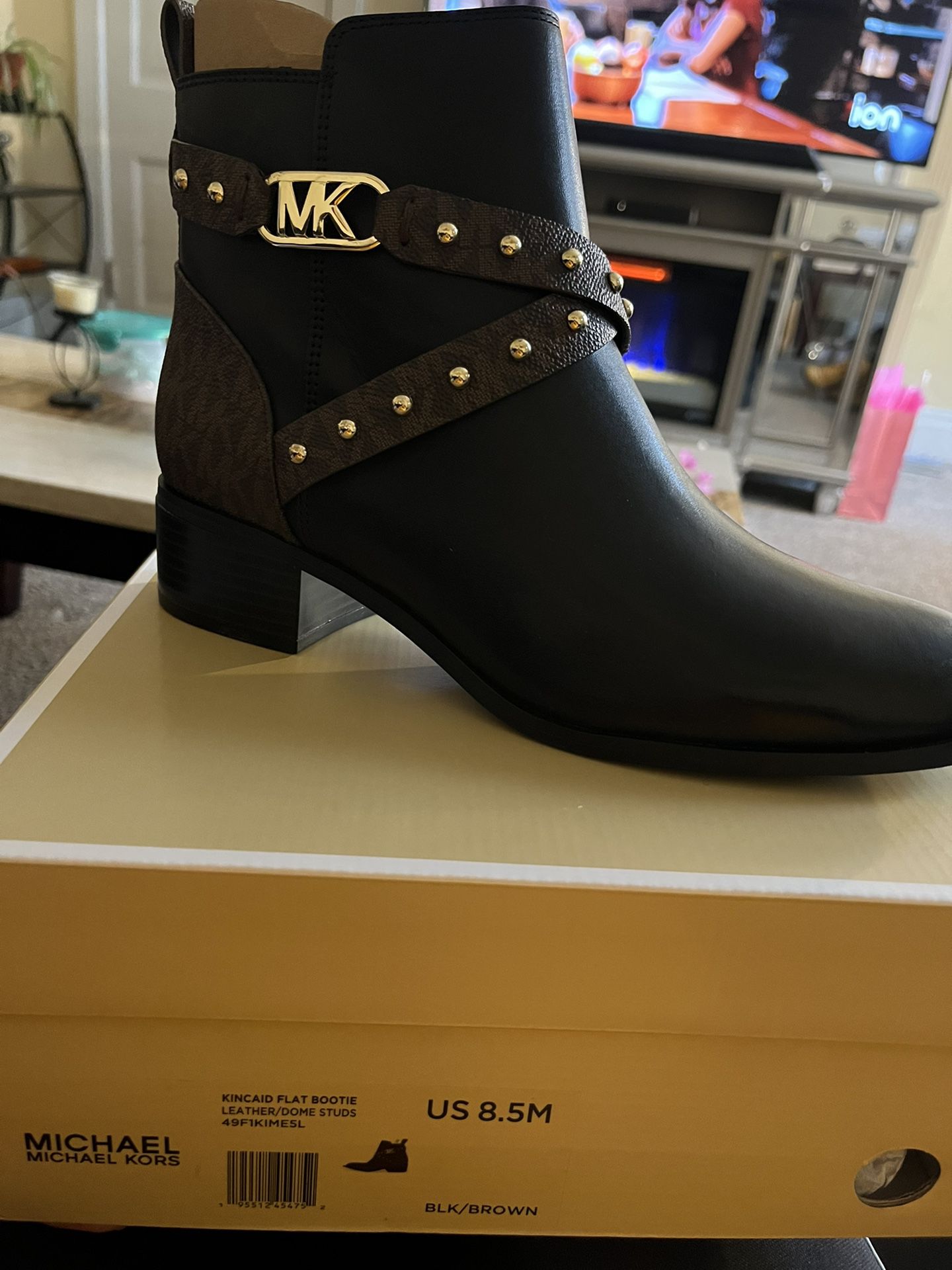 Michael Kors Boots for Sale in Pittsburgh, PA - OfferUp