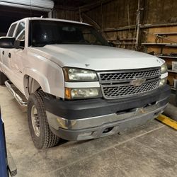 2005 Chevy Silverado 2500HD lly Duramax Parts / Part Out