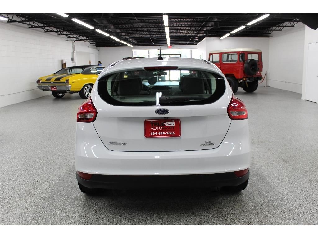 2015 FORD FOCUS SE