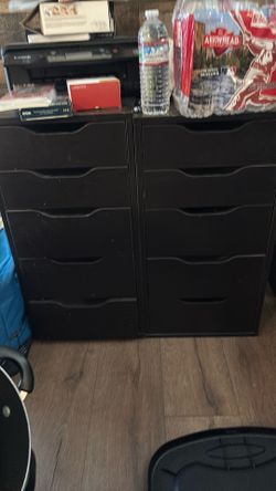 Matching drawer set