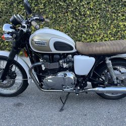 2014 Triumph Bonneville T-100