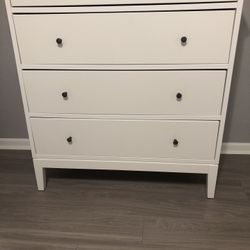 IDANAS 4-Drawer Dresser