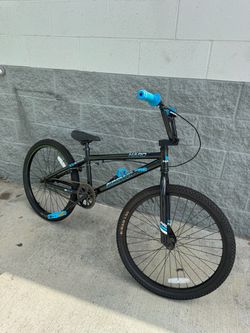 Haro Shredder Pro BMX BIKE