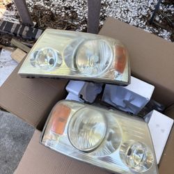 04-08 F150 Expedition Ford Headlights 