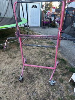 Paintable bumper stand