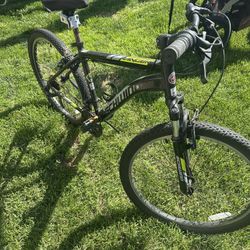 Old Mountain Bike With Pilot Trailer